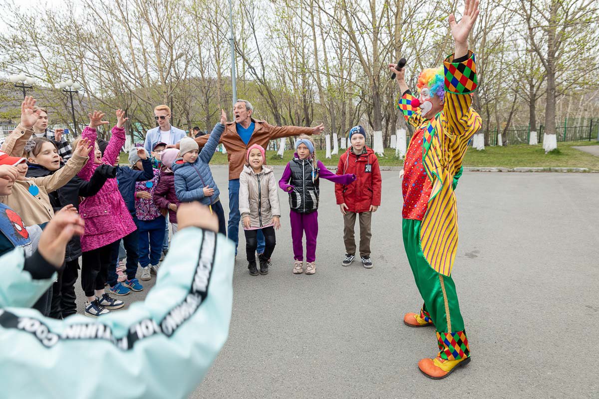 Фестиваль защитников природы. Праздник Эколят молодых защитников природы. Медали «Россия – территория Эколят – молодых защитников природы».. Эколята на площадке. Праздник Защитим природу.